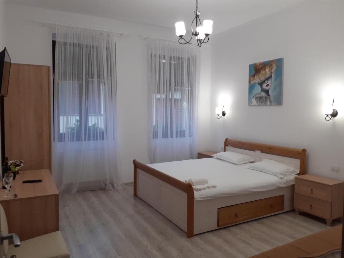 Casa Bella Hotel Сибиу Екстериор снимка